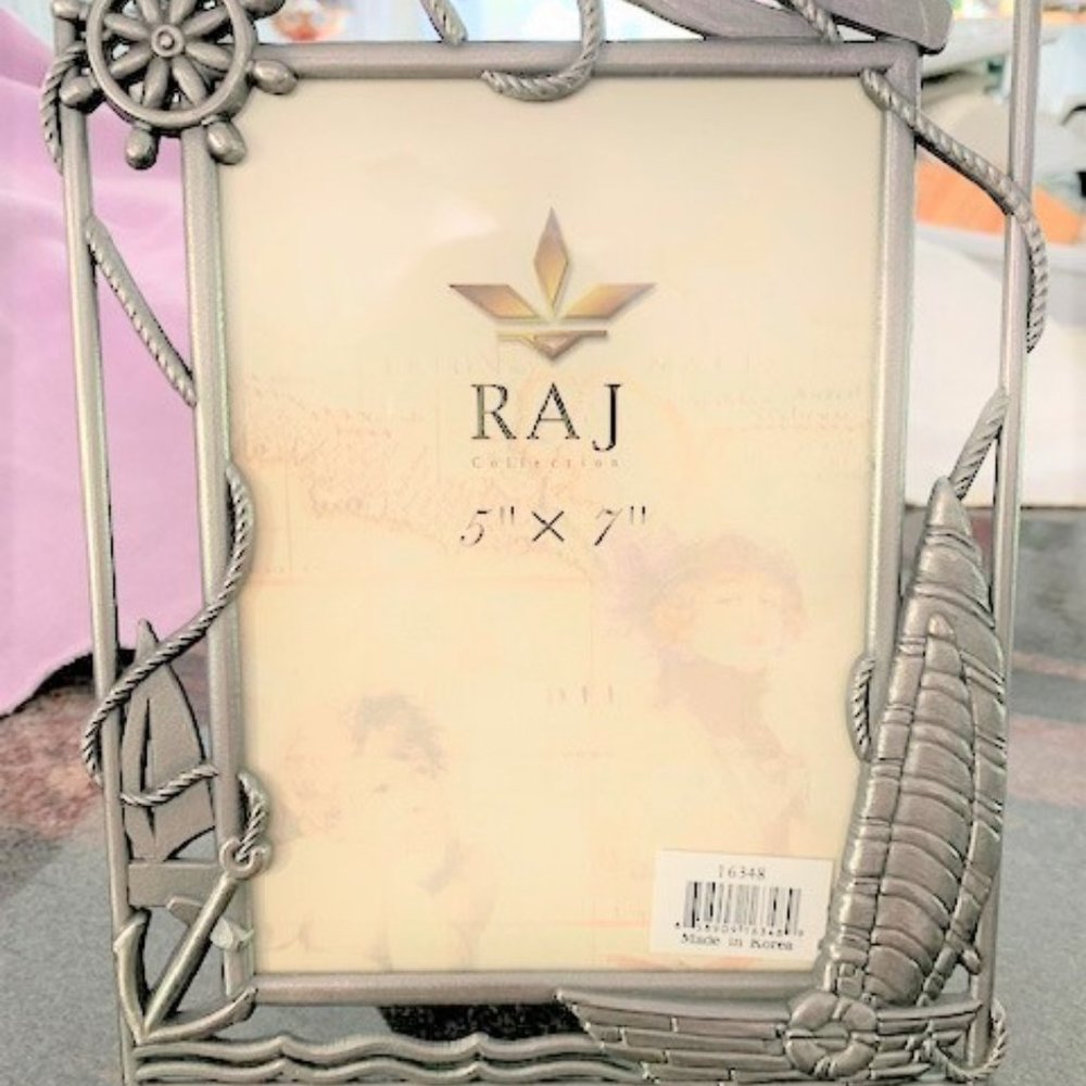 RAJ Collection Photo Frame